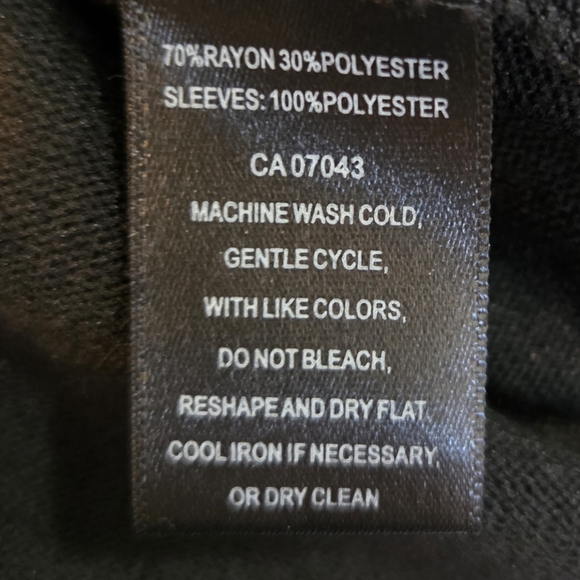 Cable & Gauge Black Scalloped Neck Sweater with Sheer Sleeve Size XL - Picture 6 of 7